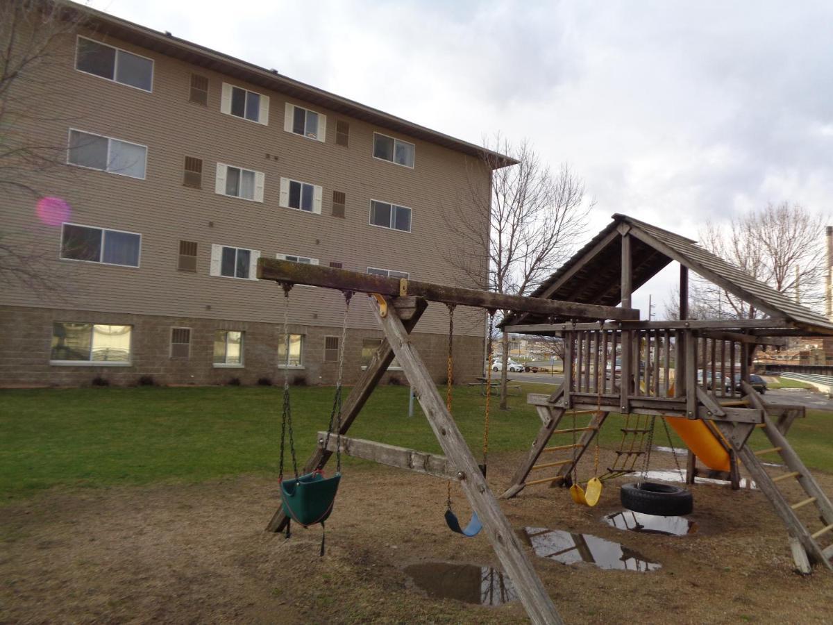 Riverview Suites Apartments Рочестер Экстерьер фото